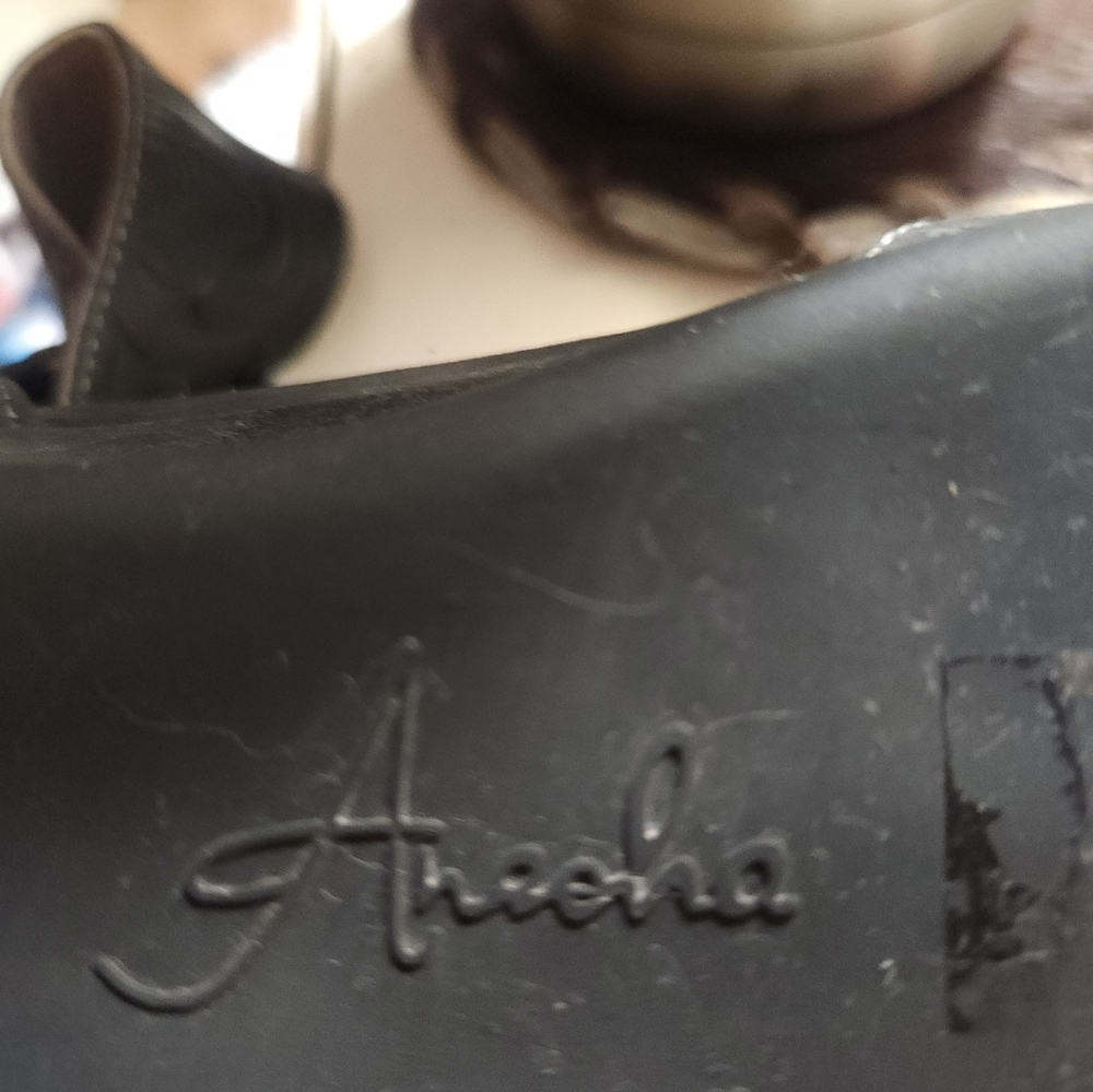 Anesha Leather Embossed Black Strap Sandles W EU 39 - Picture 4 of 6